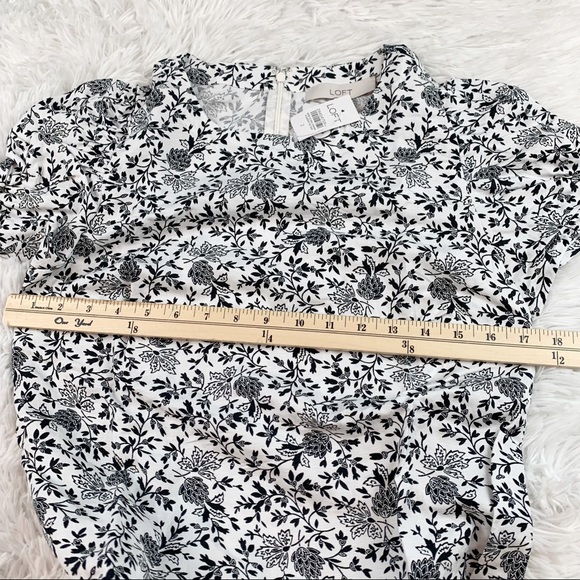 Loft New Floral Ruched Sleeve Shift Dress short sleeve - Picture 4 of 7